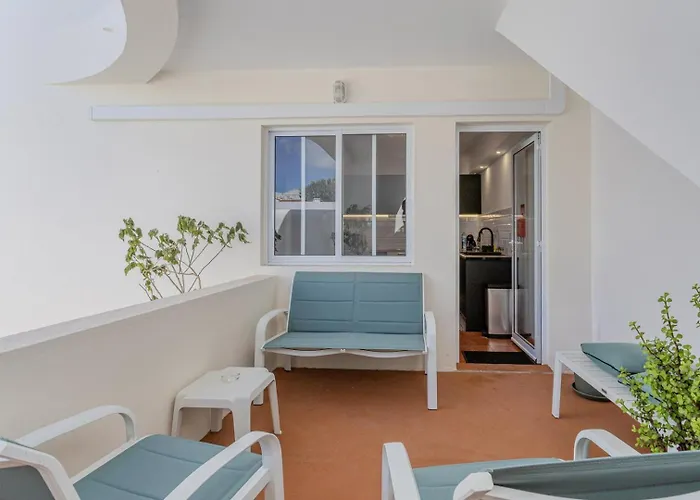 Guestready - Sunlit Duplex Escape Daire