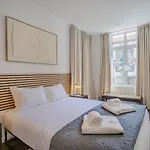 Guestready - Sunlit Duplex Escape *