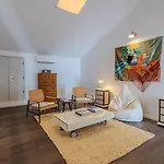Guestready - Sunlit Duplex Escape Апартаменты Понта-Делгада