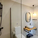 Guestready - Sunlit Duplex Escape *