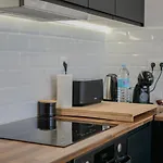 아파트 Guestready - Sunlit Duplex Escape *