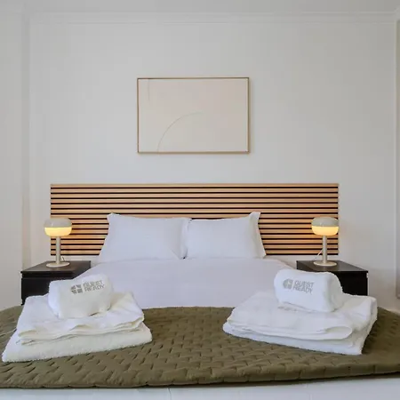 Guestready - Sunlit Duplex Escape *