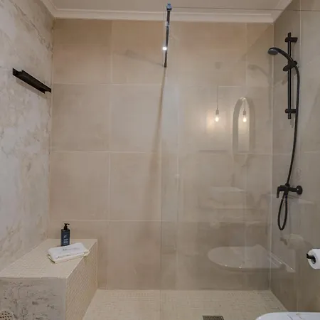 Guestready - Sunlit Duplex Escape דירה *