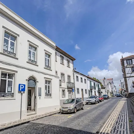Guestready - Sunlit Duplex Escape Lejlighed Ponta Delgada