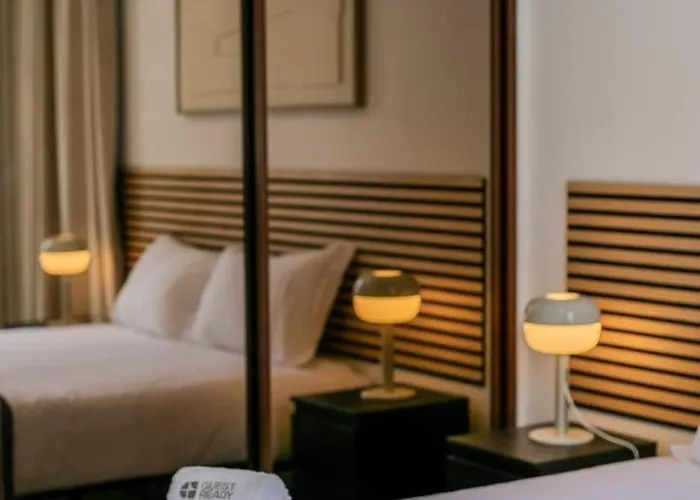 Guestready - Sunlit Duplex Escape Lejlighed *