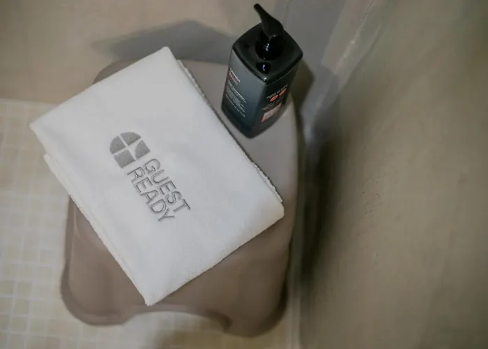 Guestready - Sunlit Duplex Escape Lägenhet Ponta Delgada