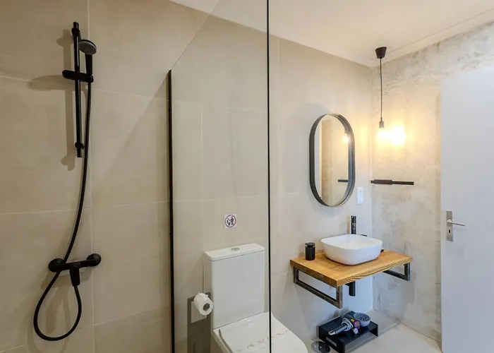 Guestready - Sunlit Duplex Escape *