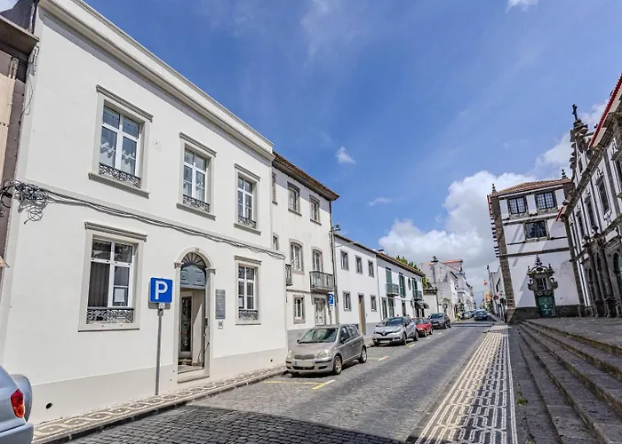 Guestready - Sunlit Duplex Escape Lejlighed Ponta Delgada